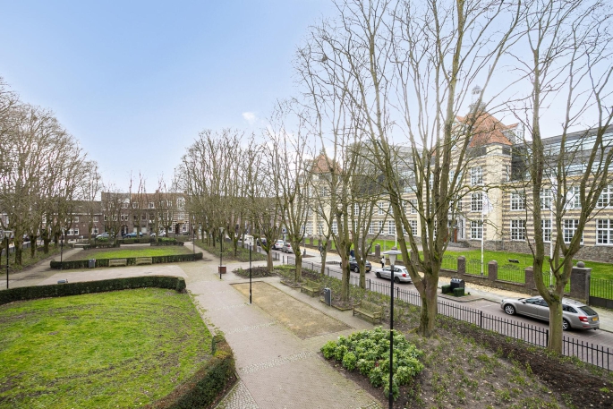 Burg. de Hesselleplein 9, 6411 CG, Heerlen