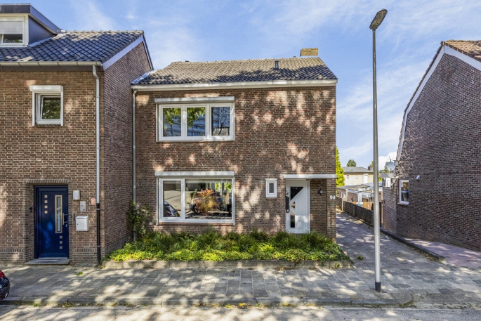 Leon Biessenstraat 99, 6418 TL, Heerlen